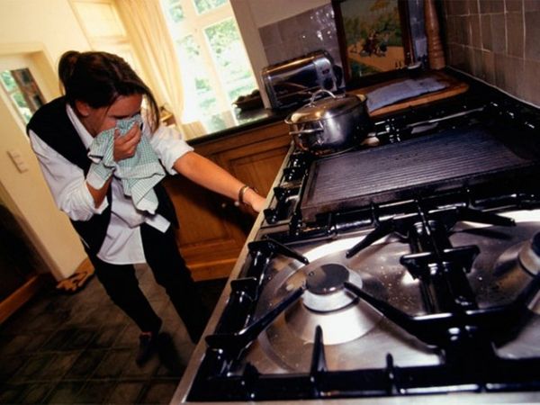 7 Tell-Tale Signs of a Gas Leak
